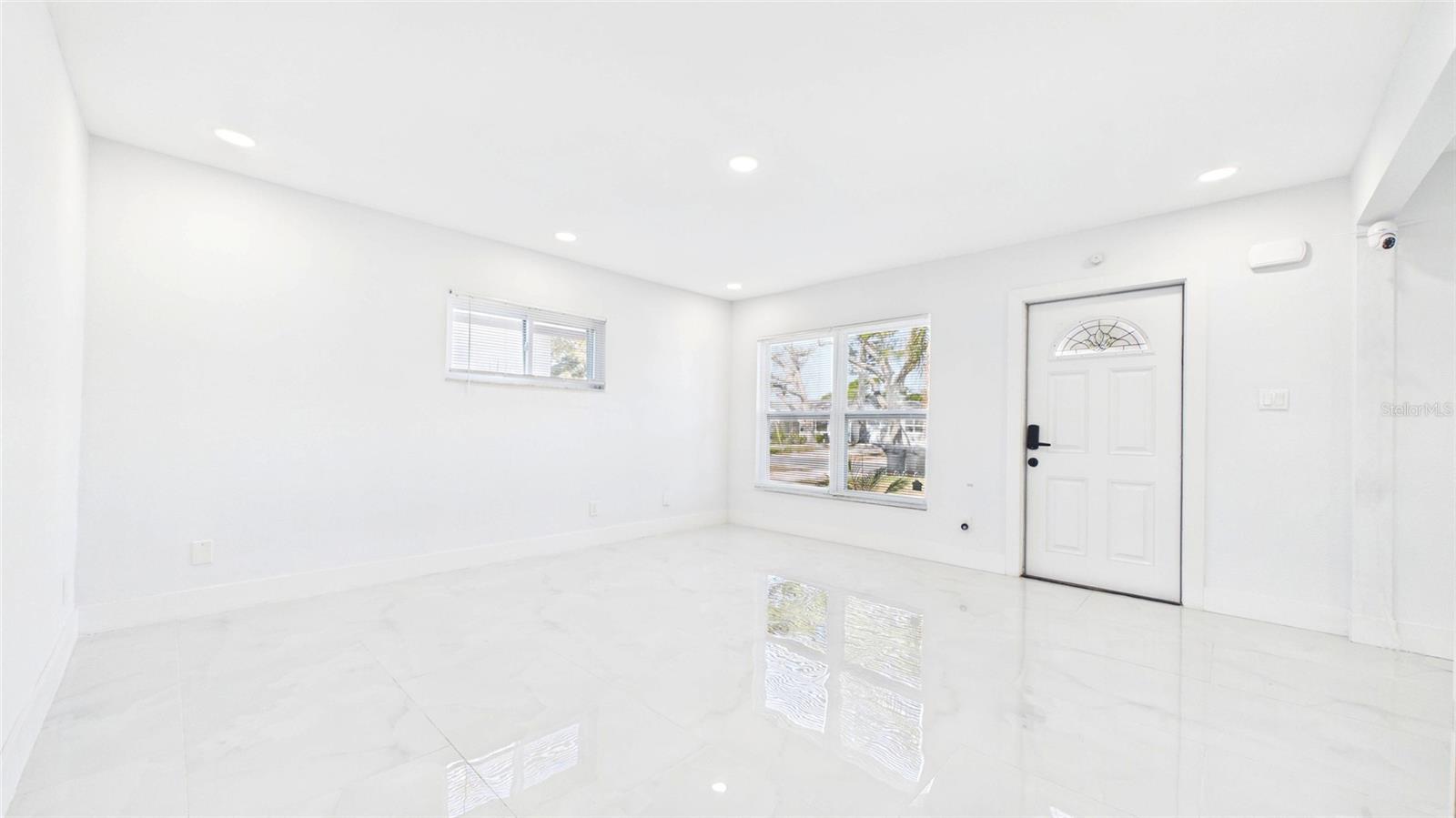 1778 NEW HAMPSHIRE AVE NE, ST PETERSBURG, FL, 33703
