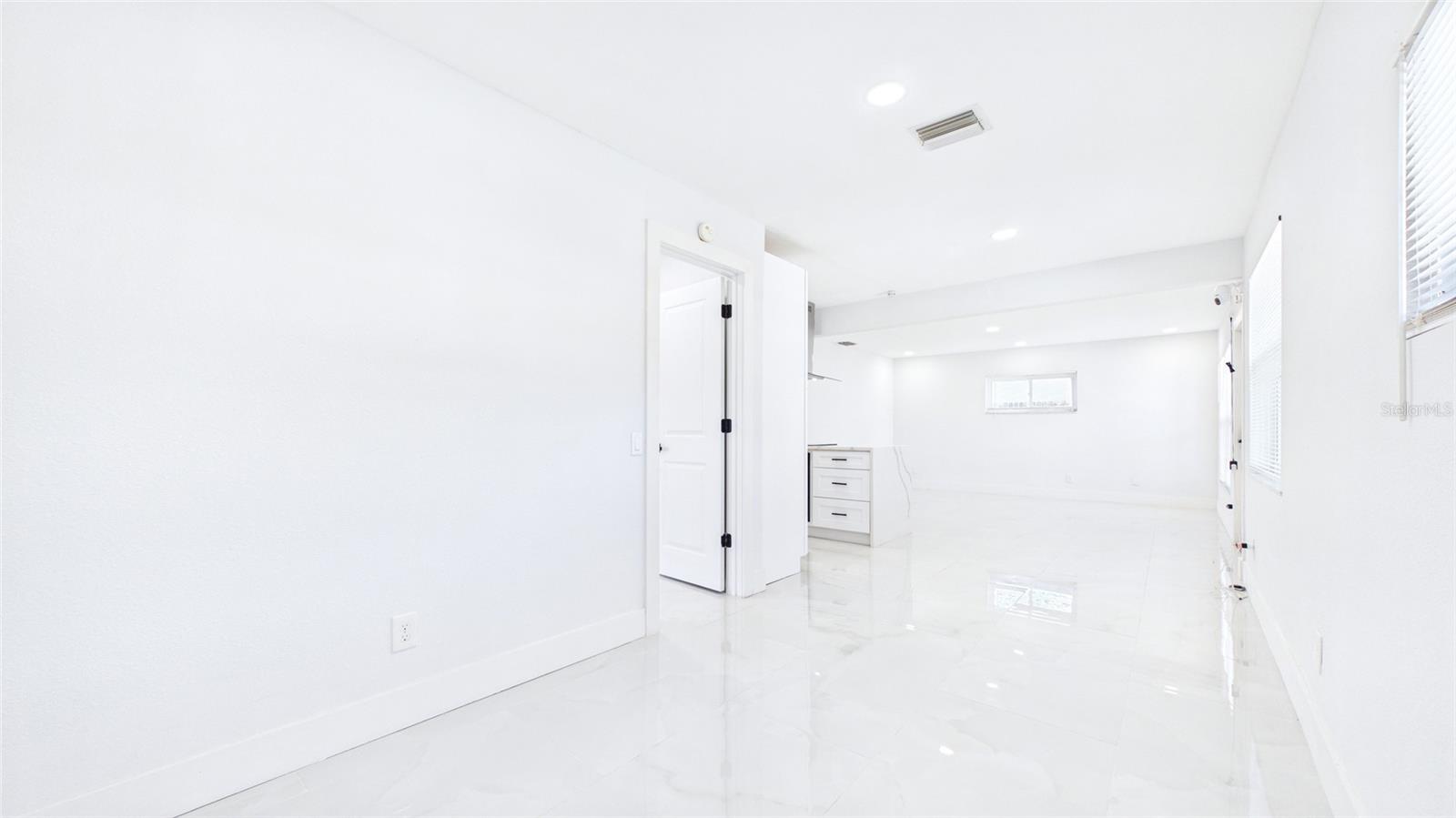 1778 NEW HAMPSHIRE AVE NE, ST PETERSBURG, FL, 33703