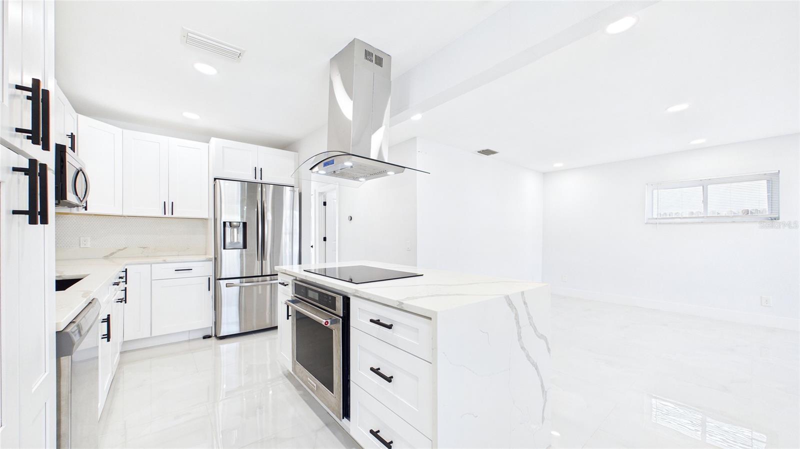 1778 NEW HAMPSHIRE AVE NE, ST PETERSBURG, FL, 33703