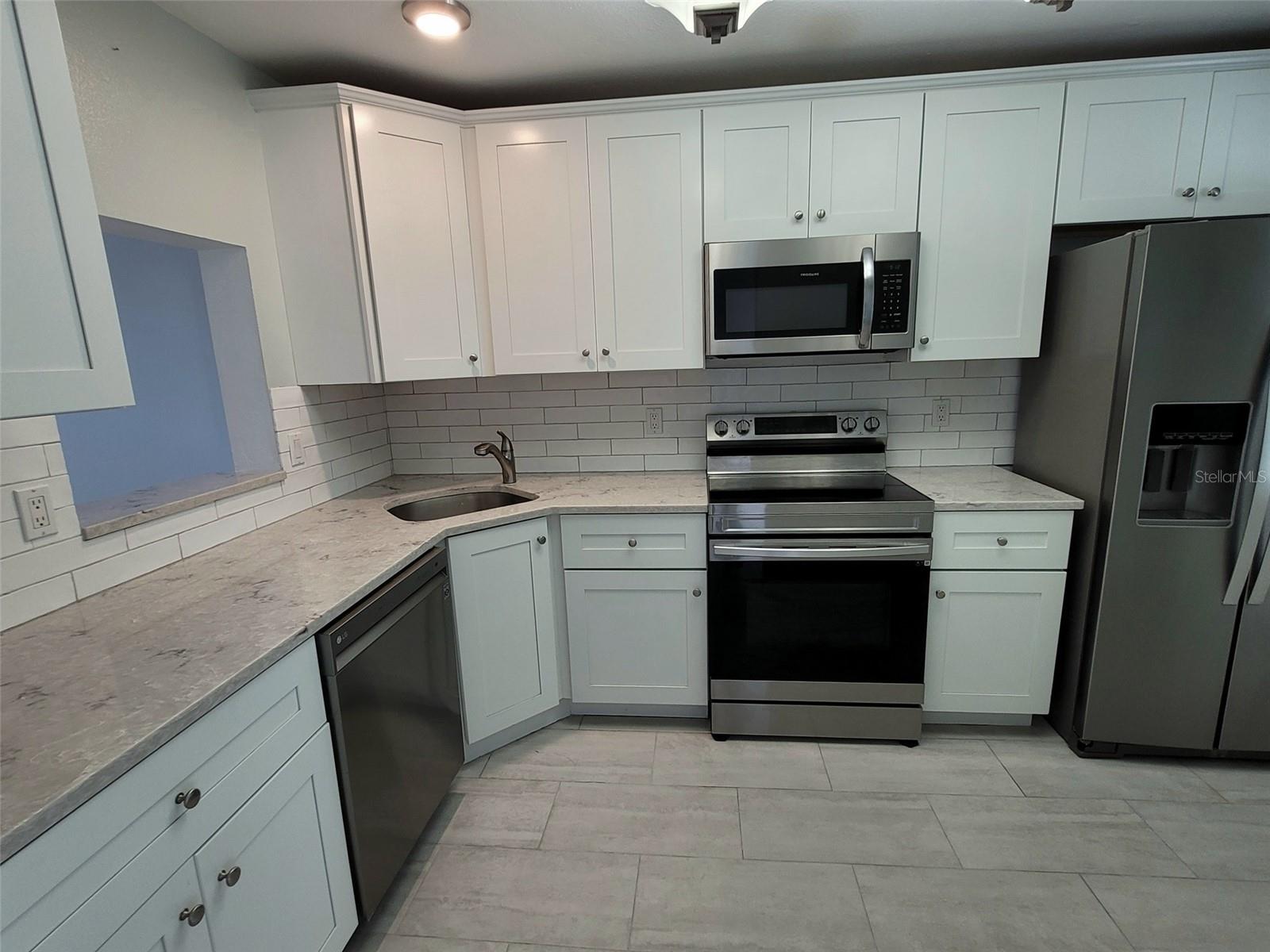 729 CAPRI ISLES BLVD #216, VENICE, FL, 34292
