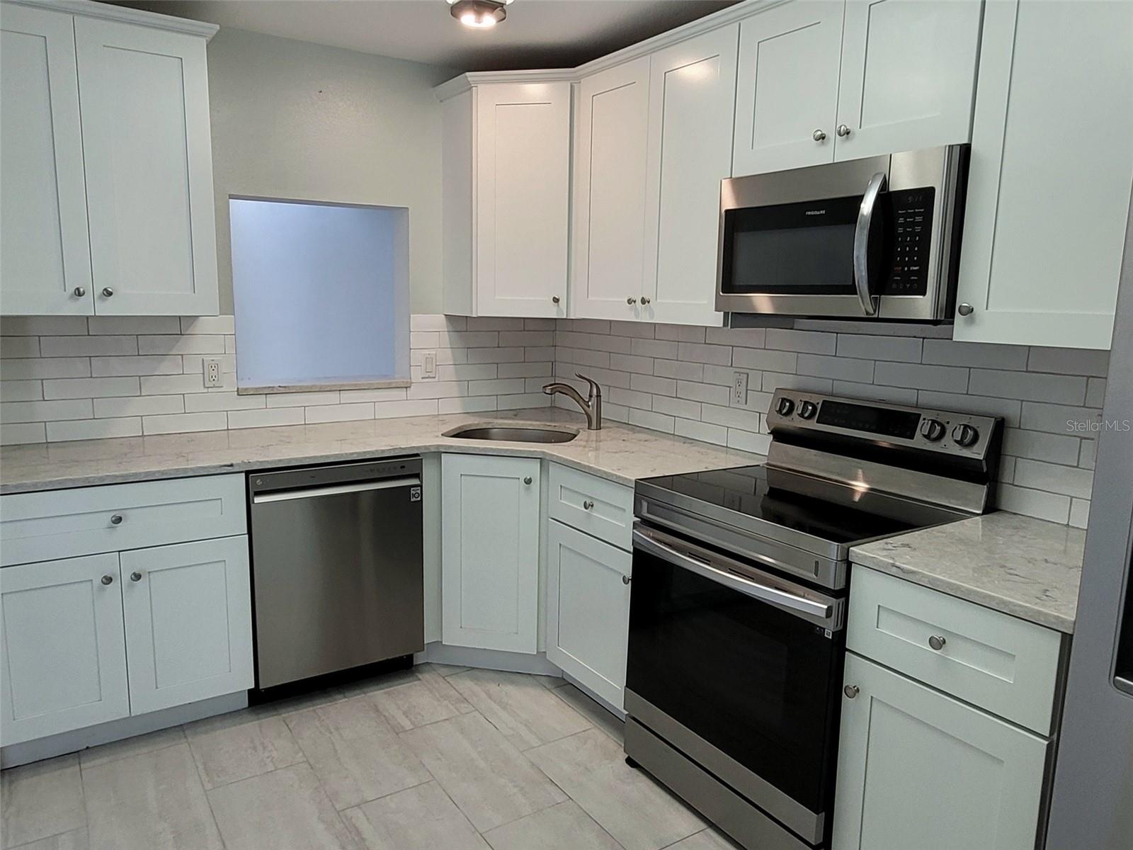 729 CAPRI ISLES BLVD #216, VENICE, FL, 34292