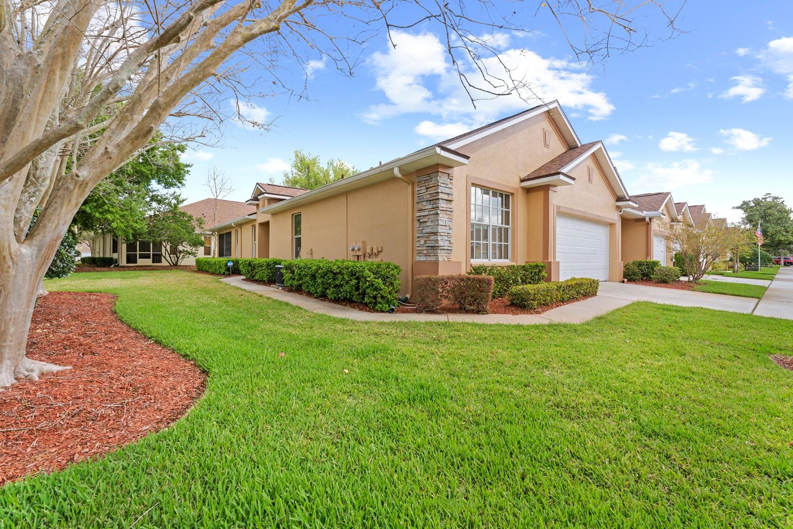1102 SAVANNAH LANDINGS AVE, VALRICO, FL, 33596