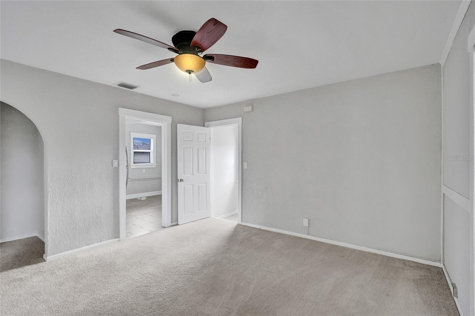 924 MCINTOSH ST, WEST PALM BEACH, FL, 33405