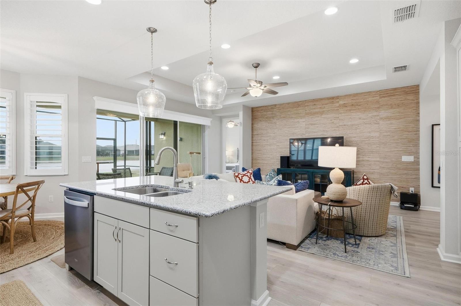 281 MARGARITAVILLE AVE, DAYTONA BEACH, FL, 32124