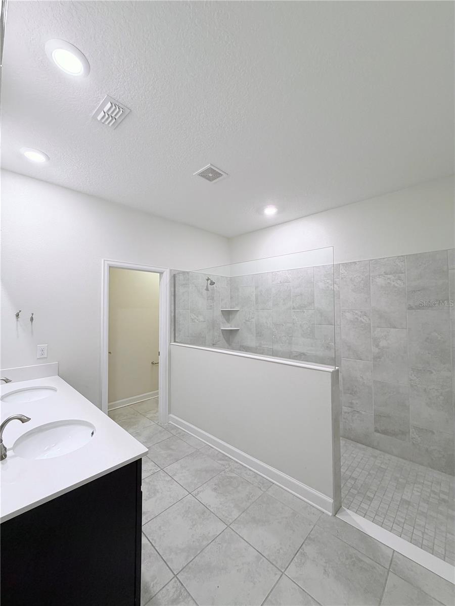 2065 CAMDEN LOOP, DAVENPORT, FL, 33837