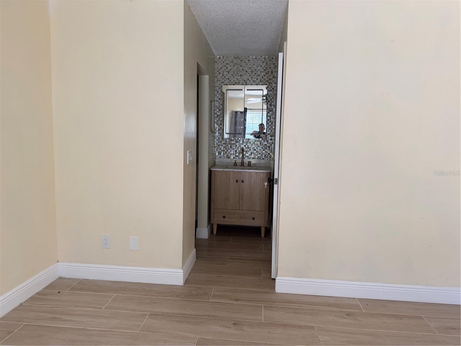 8012 N HABANA AVE, TAMPA, FL, 33614