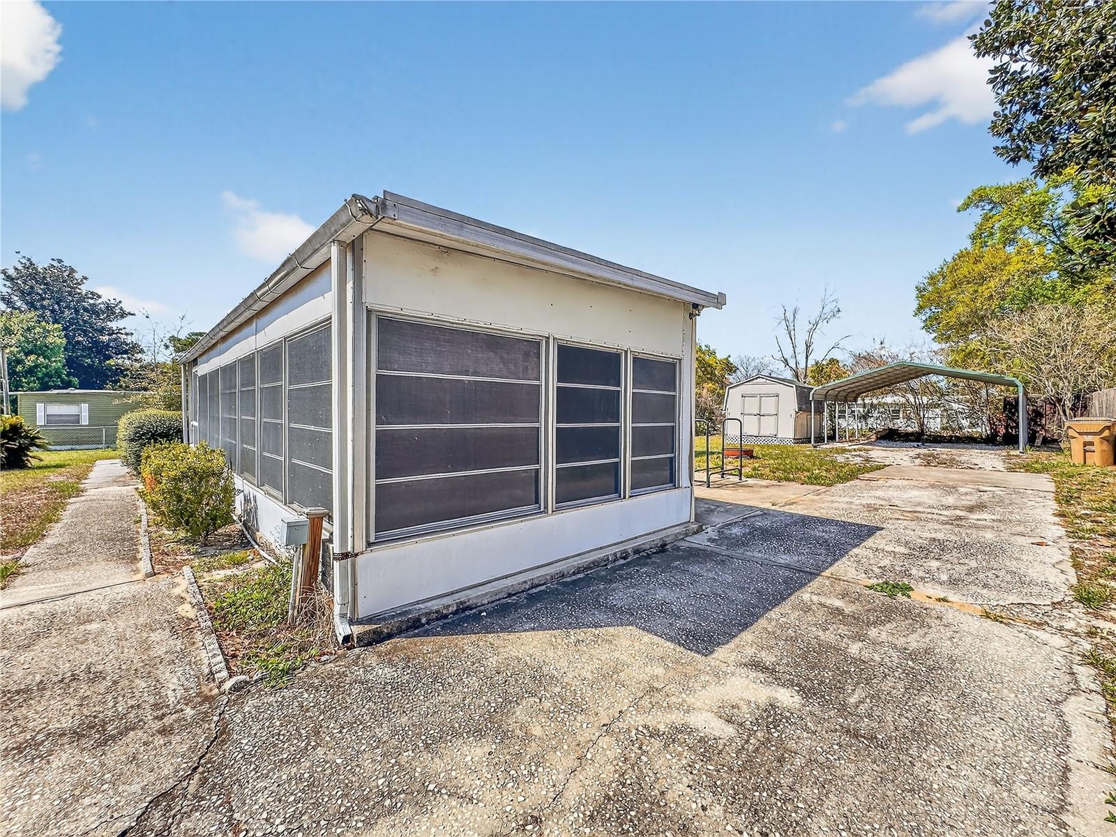 1923 LEESBURG BLVD, FRUITLAND PARK, FL, 34731