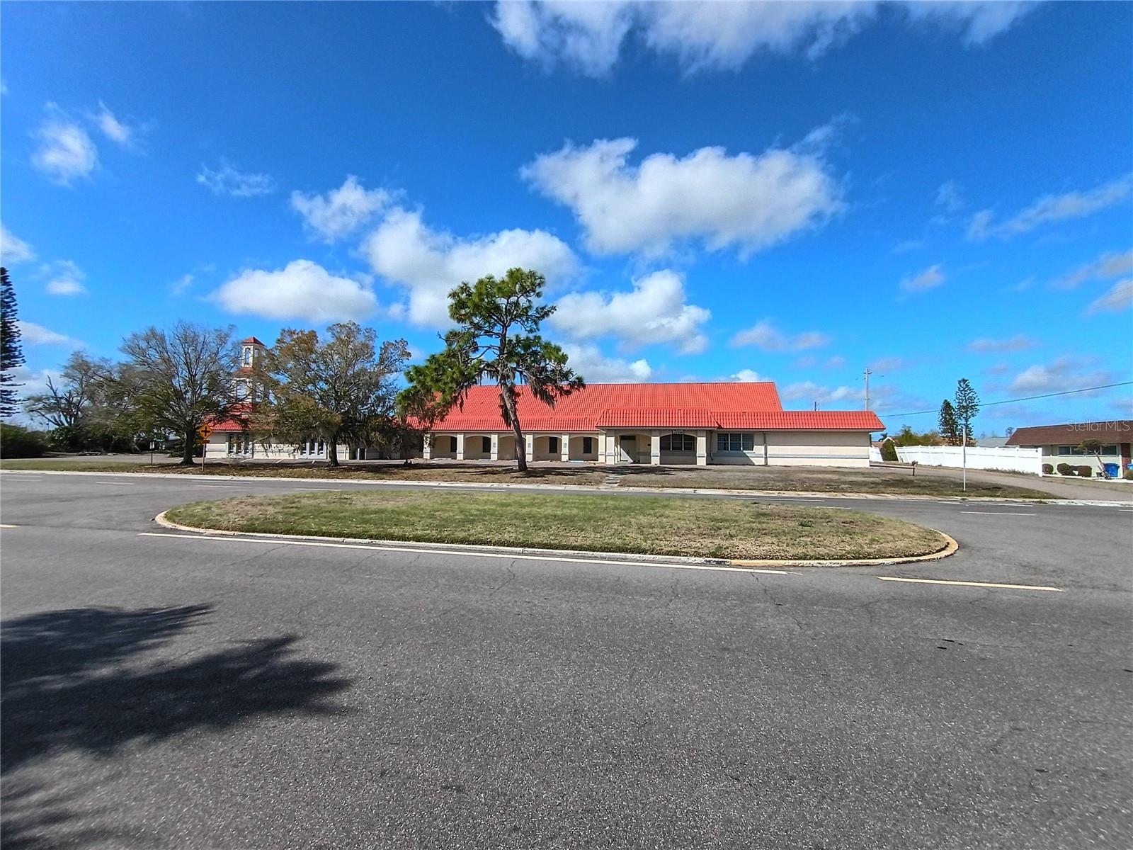 1501 LA JOLLA AVE, SUN CITY CENTER, FL, 33573