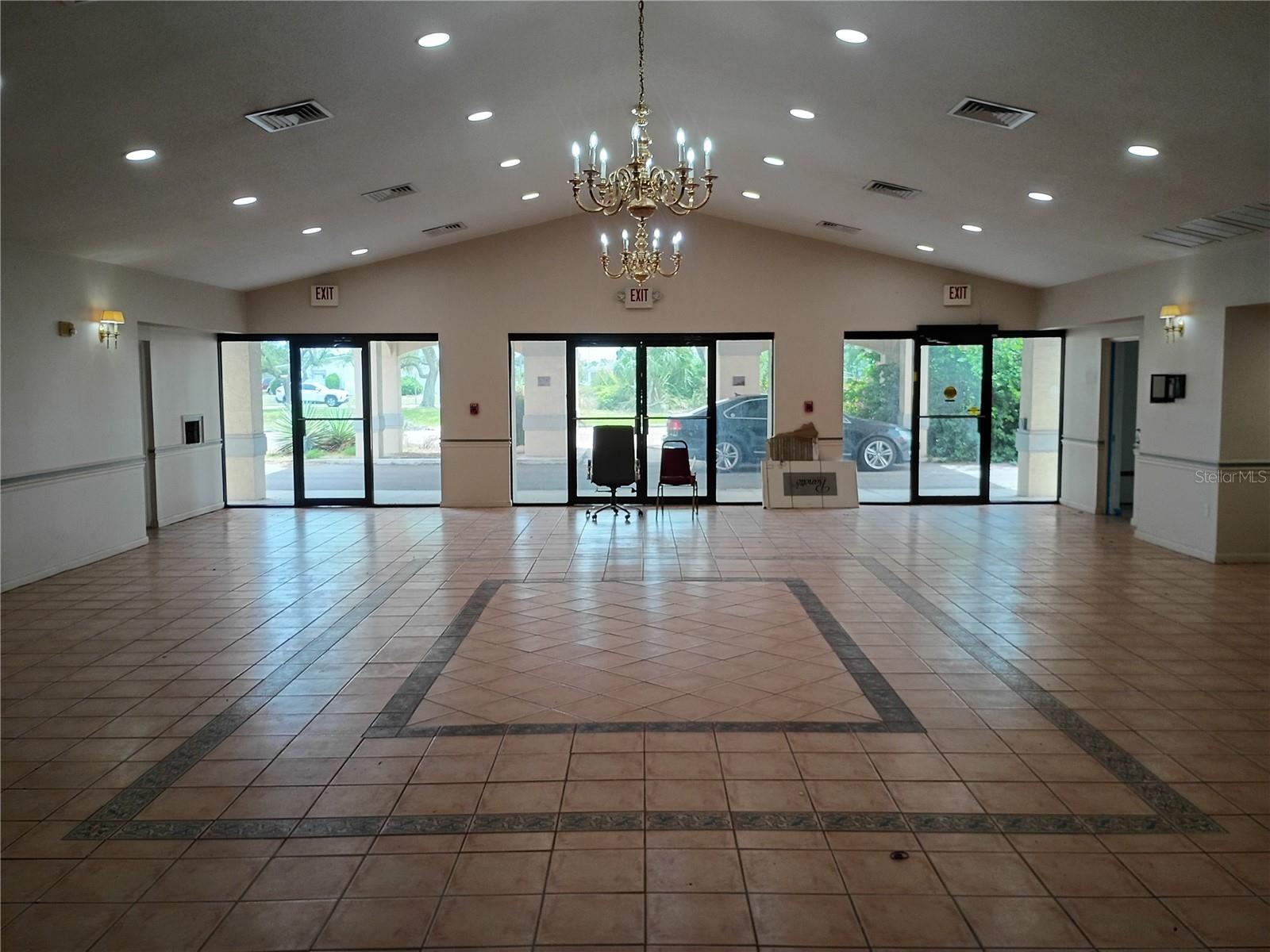 1501 LA JOLLA AVE, SUN CITY CENTER, FL, 33573