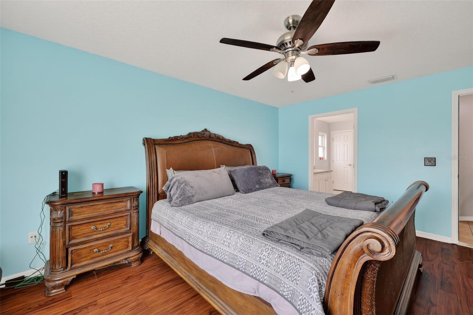 566 SW SEA HOLLY TER, PORT ST LUCIE, FL, 34984