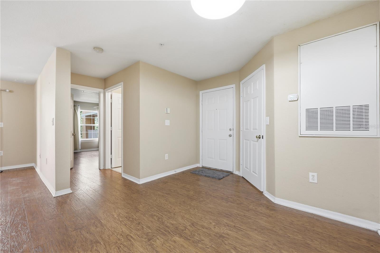 5475 VINELAND RD #8212, ORLANDO, FL, 32811