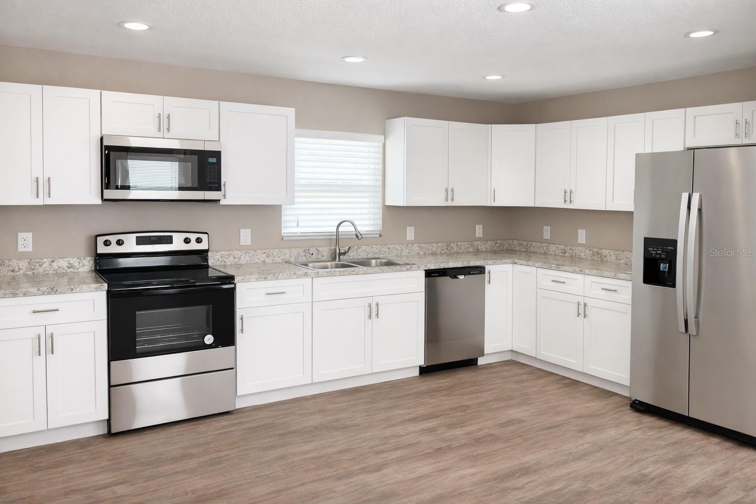 640 E GRAPEFRUIT AVE, LAKE ALFRED, FL, 33850
