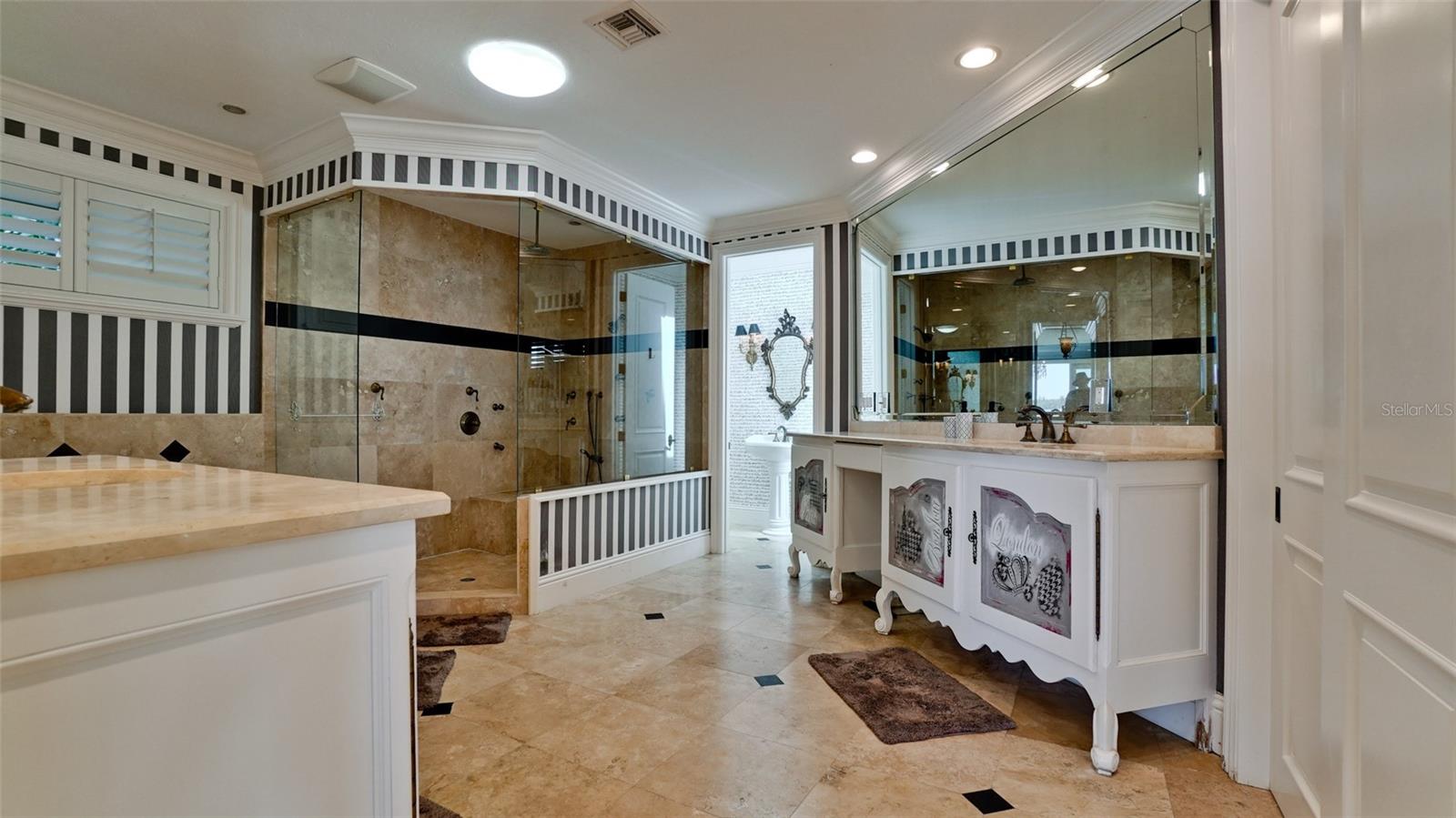 8213 MIDNIGHT PASS RD, SARASOTA, FL, 34242