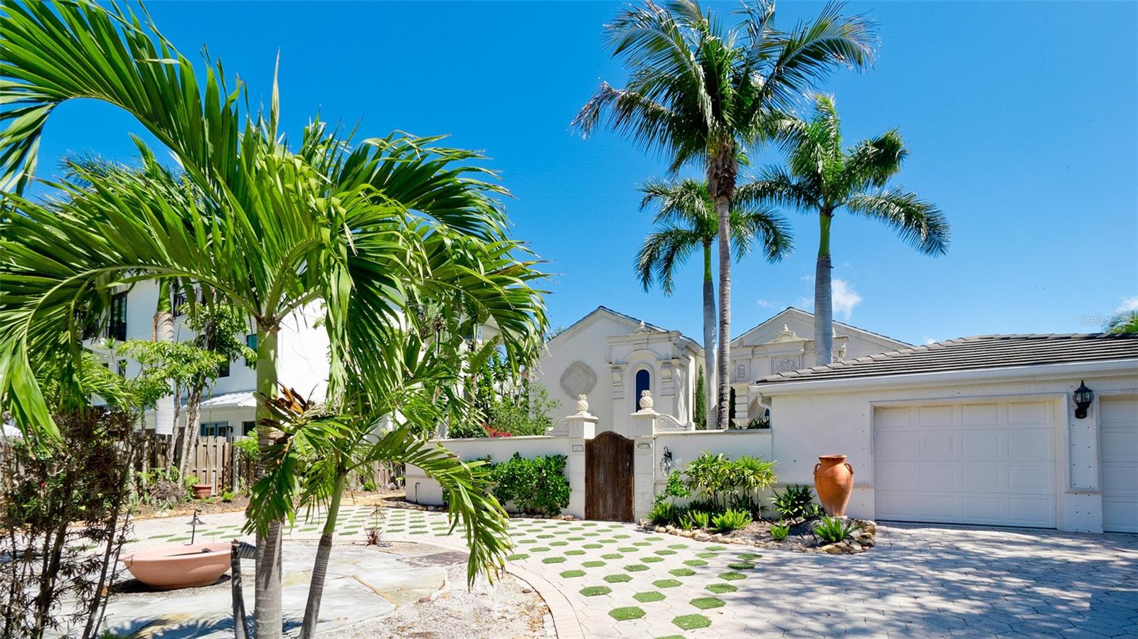 8213 MIDNIGHT PASS RD, SARASOTA, FL, 34242