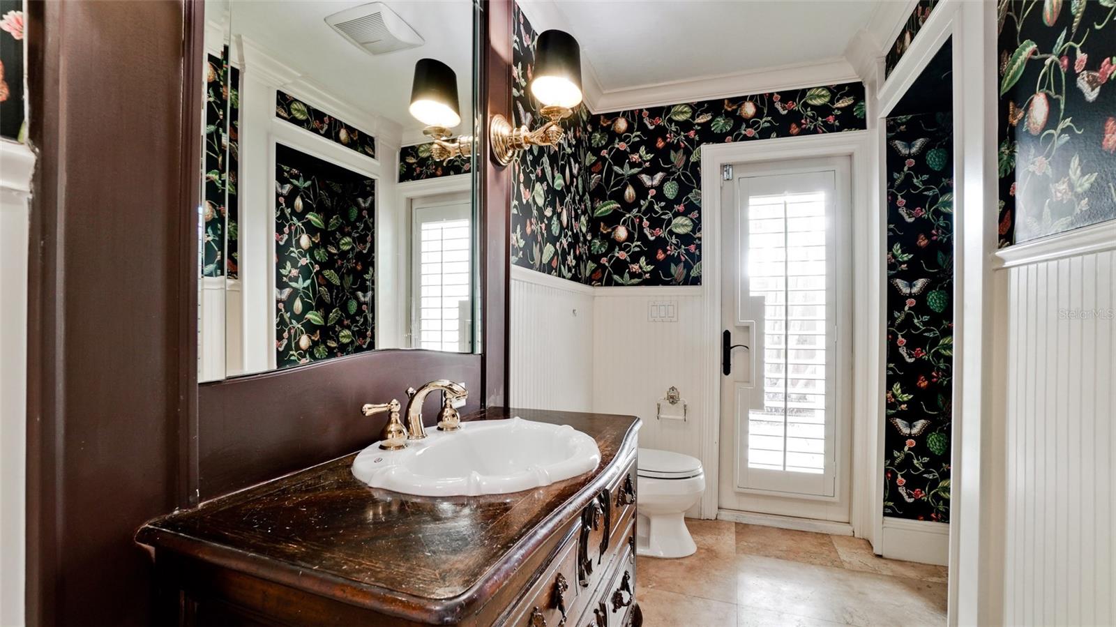 8213 MIDNIGHT PASS RD, SARASOTA, FL, 34242