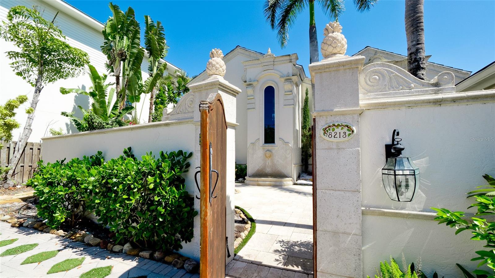 8213 MIDNIGHT PASS RD, SARASOTA, FL, 34242