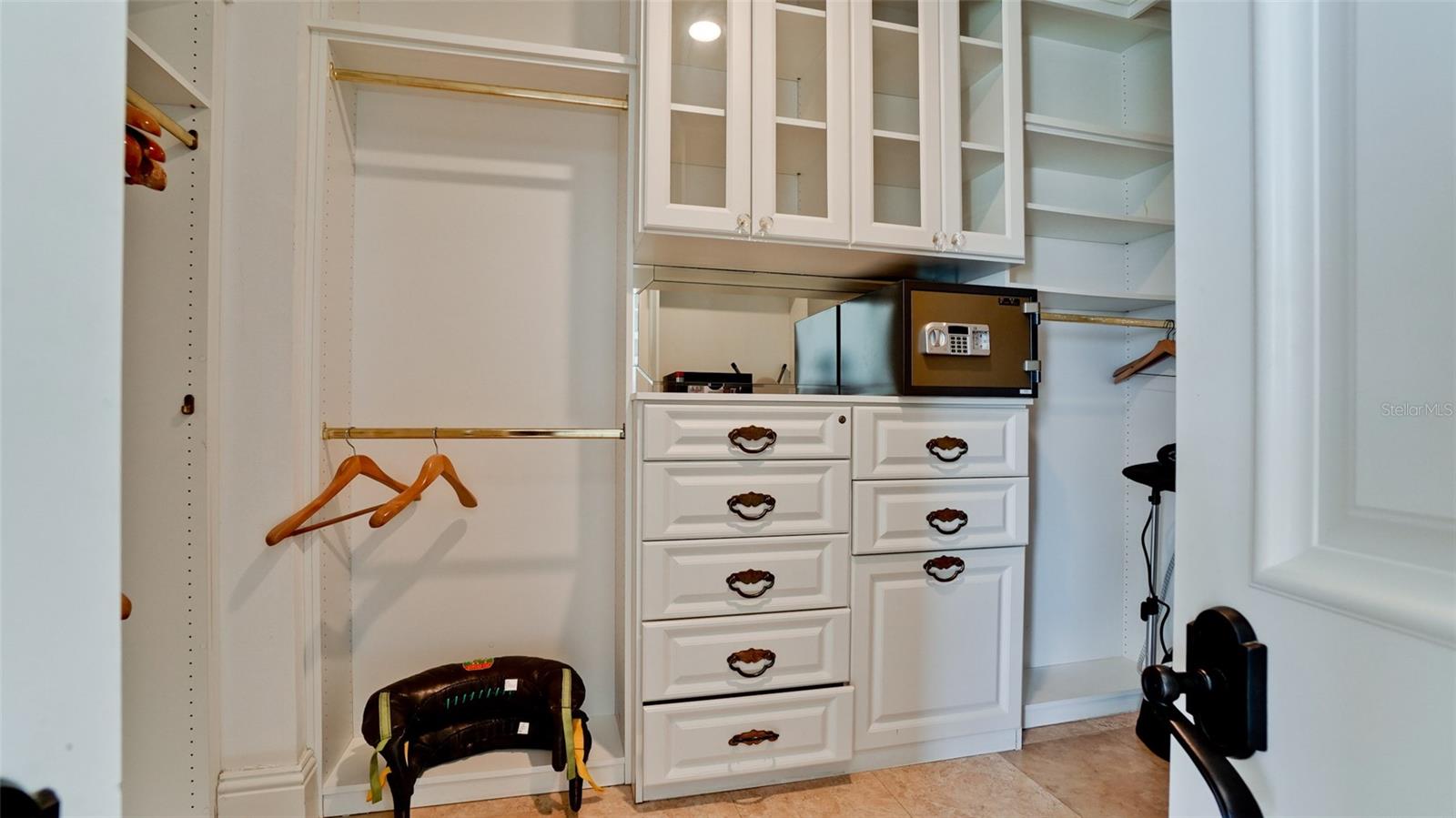 8213 MIDNIGHT PASS RD, SARASOTA, FL, 34242