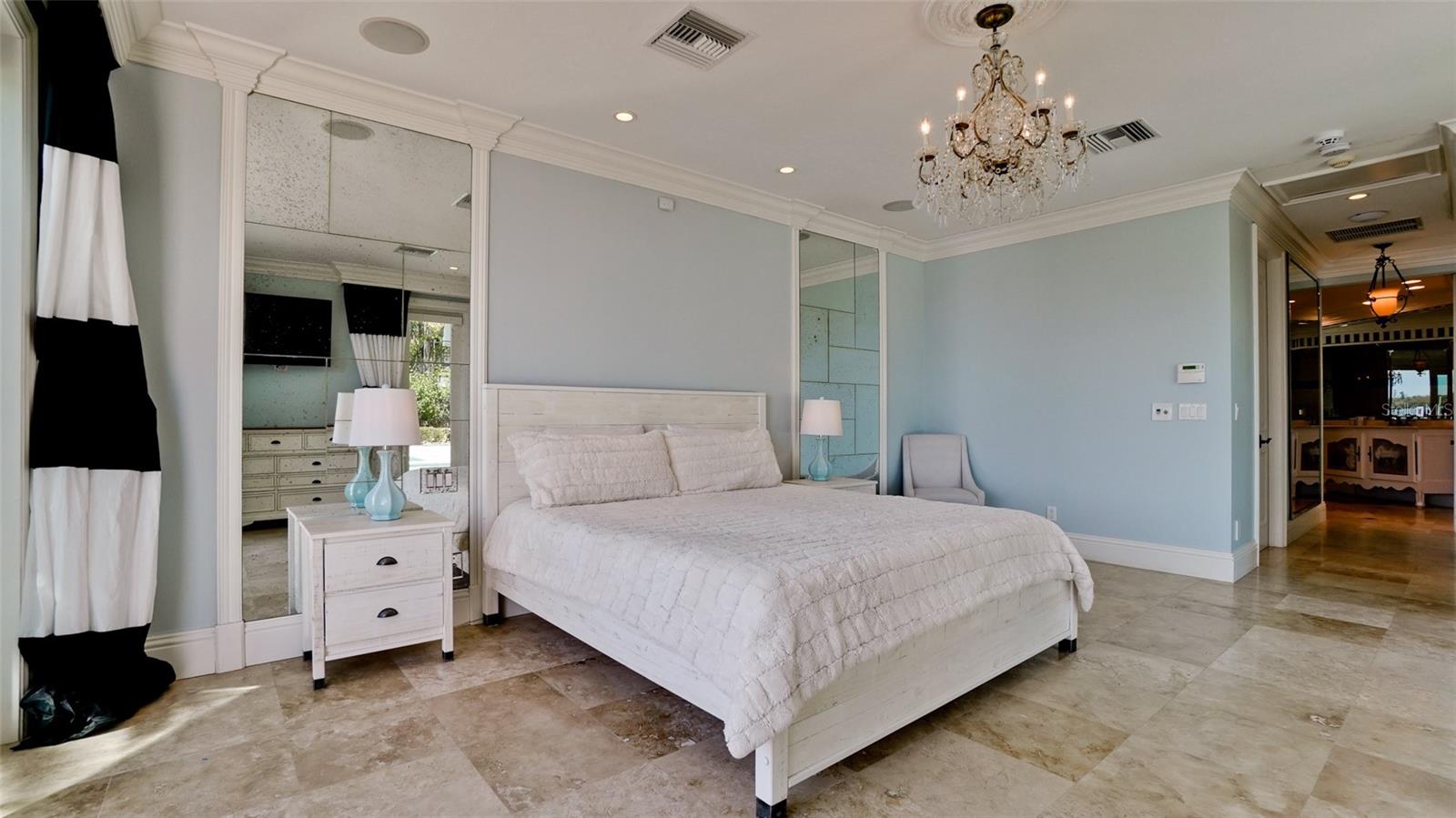 8213 MIDNIGHT PASS RD, SARASOTA, FL, 34242