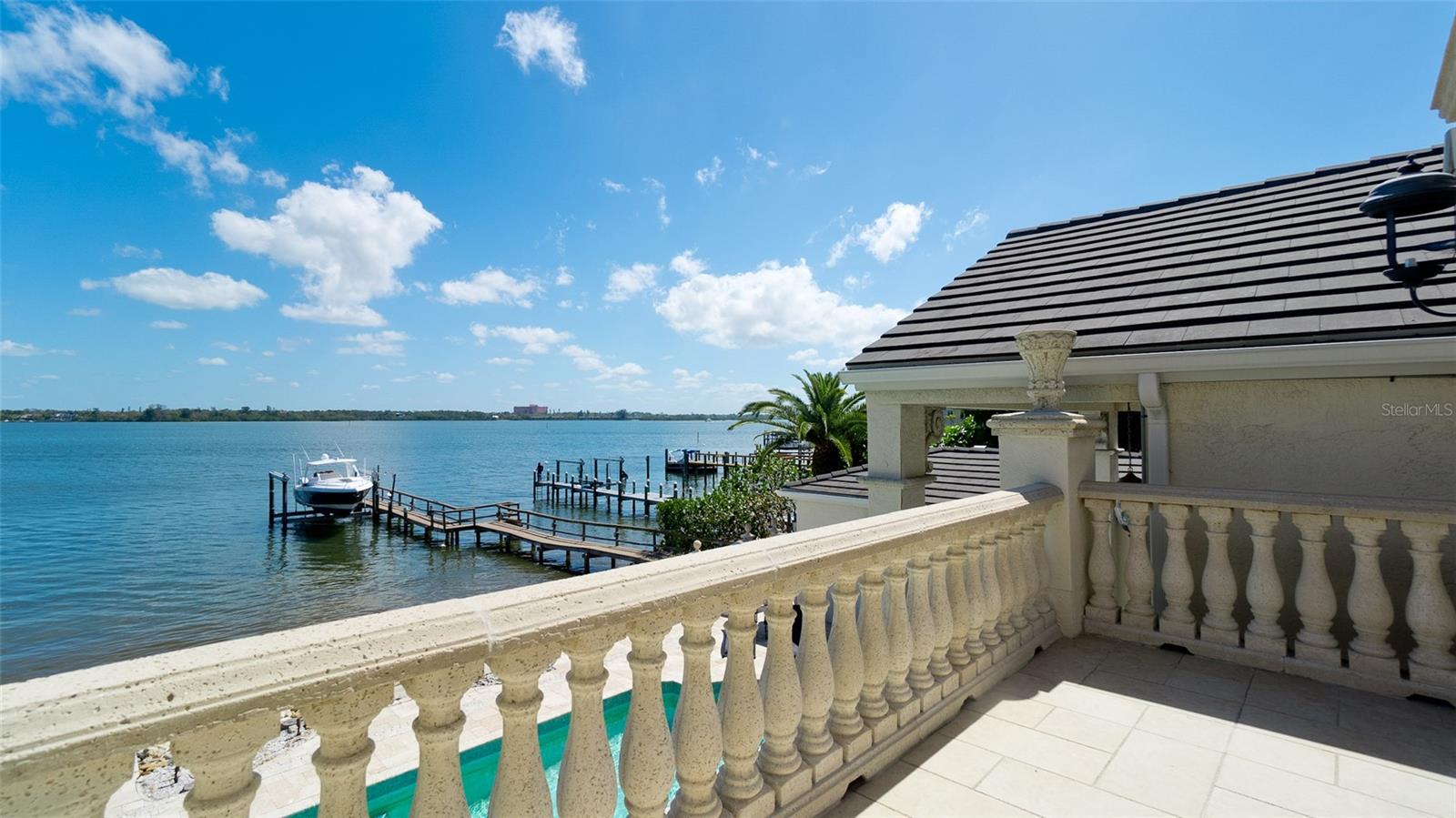 8213 MIDNIGHT PASS RD, SARASOTA, FL, 34242
