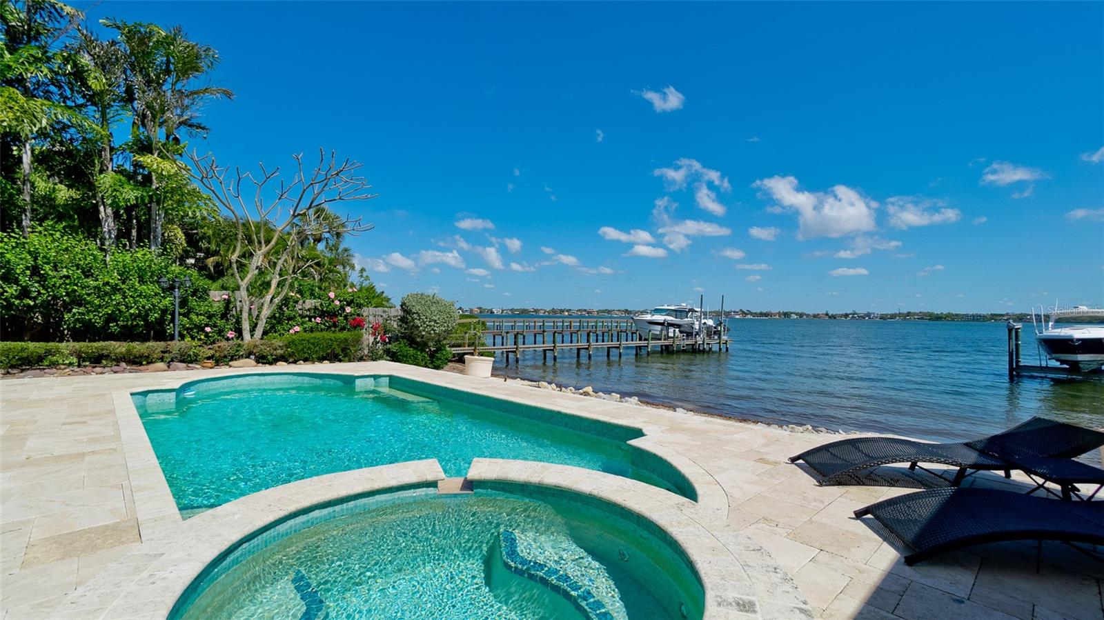 8213 MIDNIGHT PASS RD, SARASOTA, FL, 34242