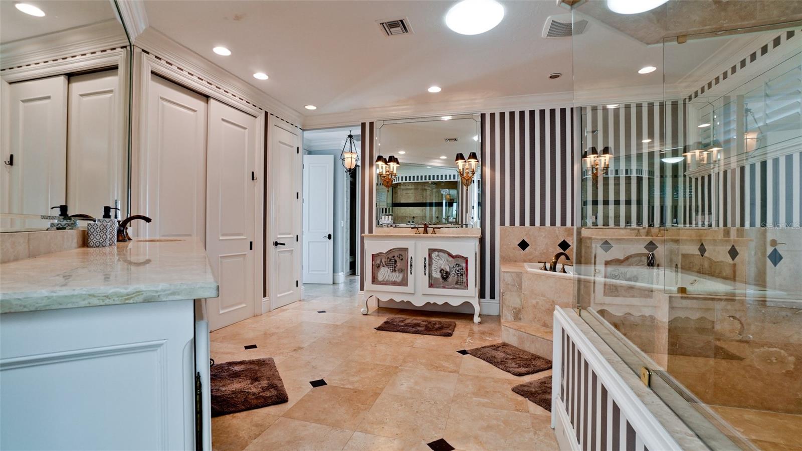 8213 MIDNIGHT PASS RD, SARASOTA, FL, 34242