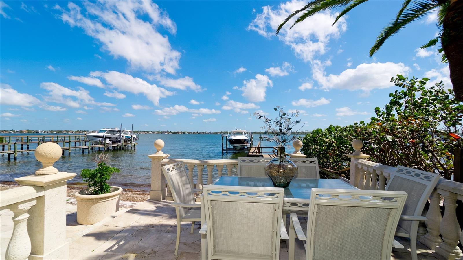 8213 MIDNIGHT PASS RD, SARASOTA, FL, 34242