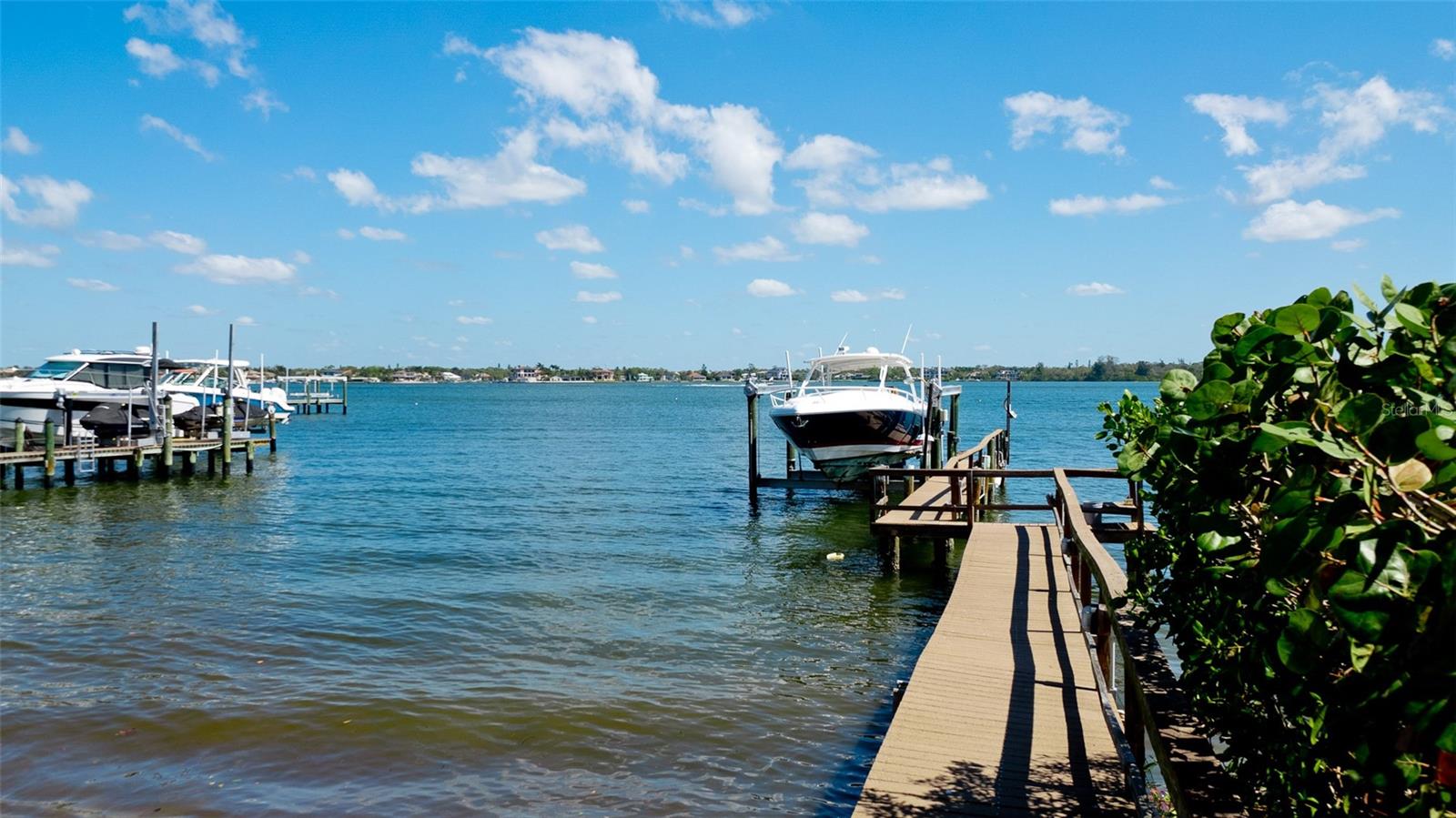 8213 MIDNIGHT PASS RD, SARASOTA, FL, 34242
