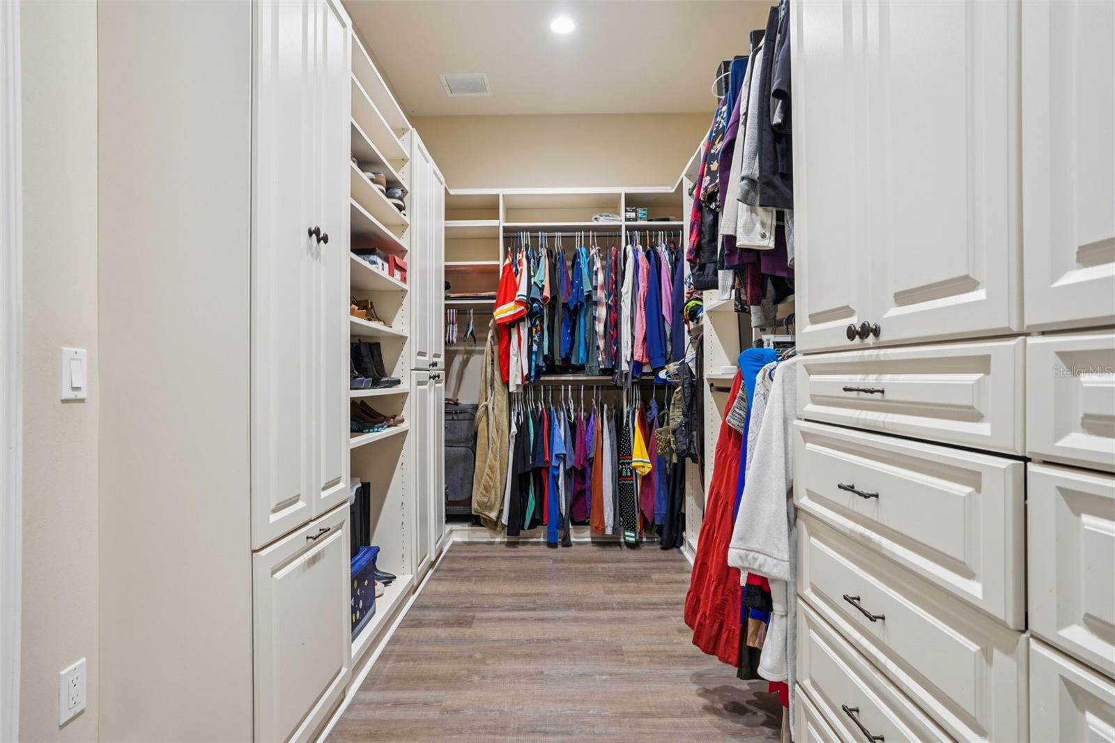 113 WISTERIA DR, LONGWOOD, FL, 32779