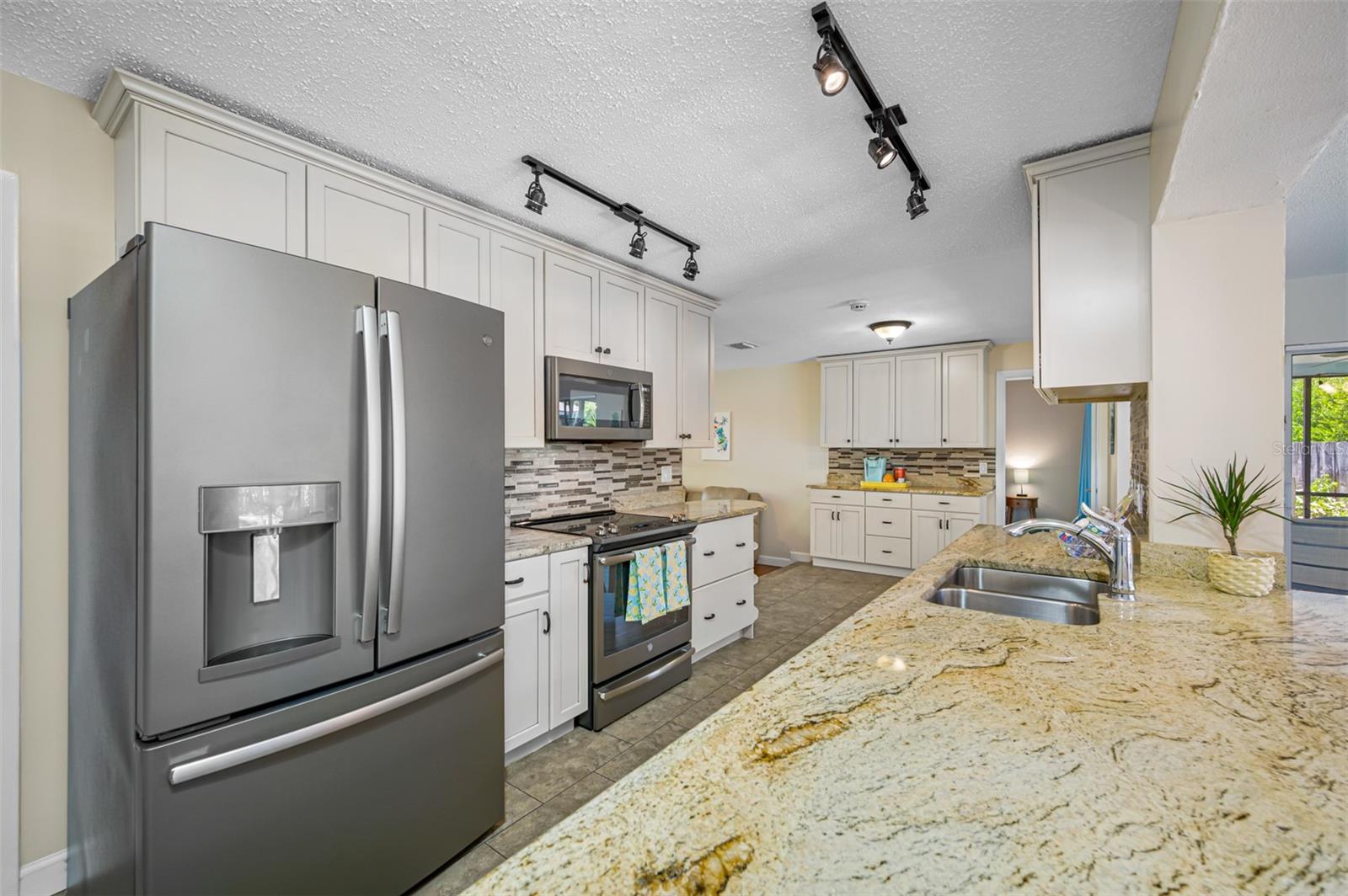 3749 MCKAY CREEK DR, LARGO, FL, 33770