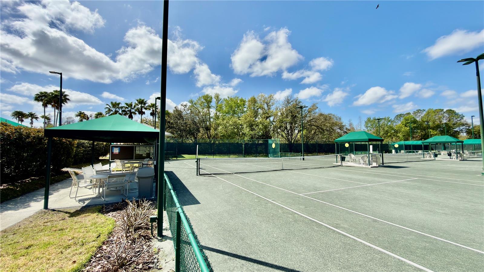 10222 DEVONSHIRE LAKE DR, TAMPA, FL, 33647