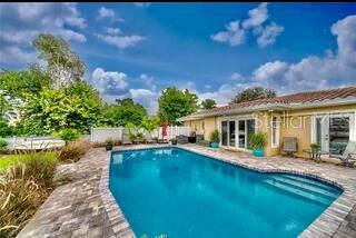 120 BAYSIDE DR, CLEARWATER BEACH, FL, 33767