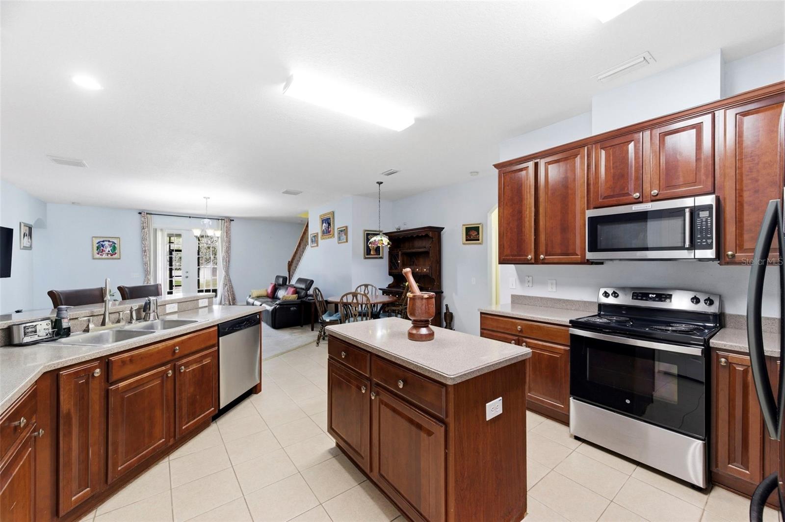 6823 GREEN HERON DR, WESLEY CHAPEL, FL, 33545
