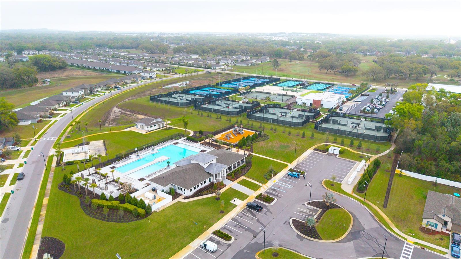 6300 BEVERLY HILLS DR, ZEPHYRHILLS, FL, 33541