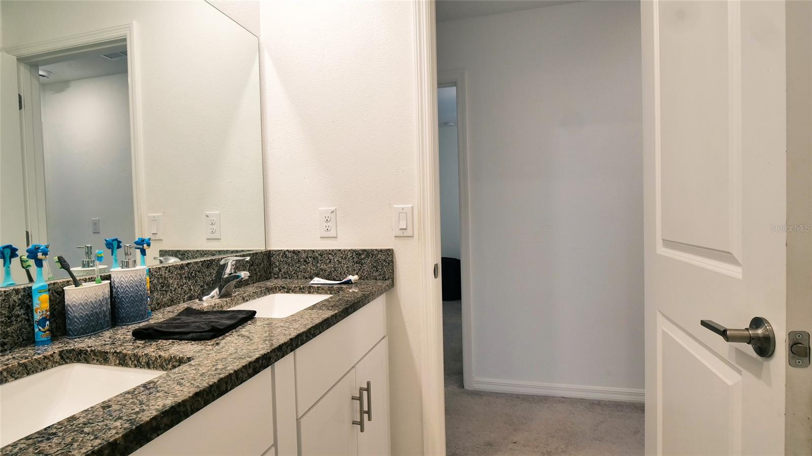 6300 BEVERLY HILLS DR, ZEPHYRHILLS, FL, 33541