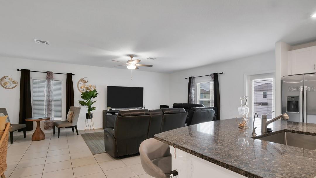 6300 BEVERLY HILLS DR, ZEPHYRHILLS, FL, 33541