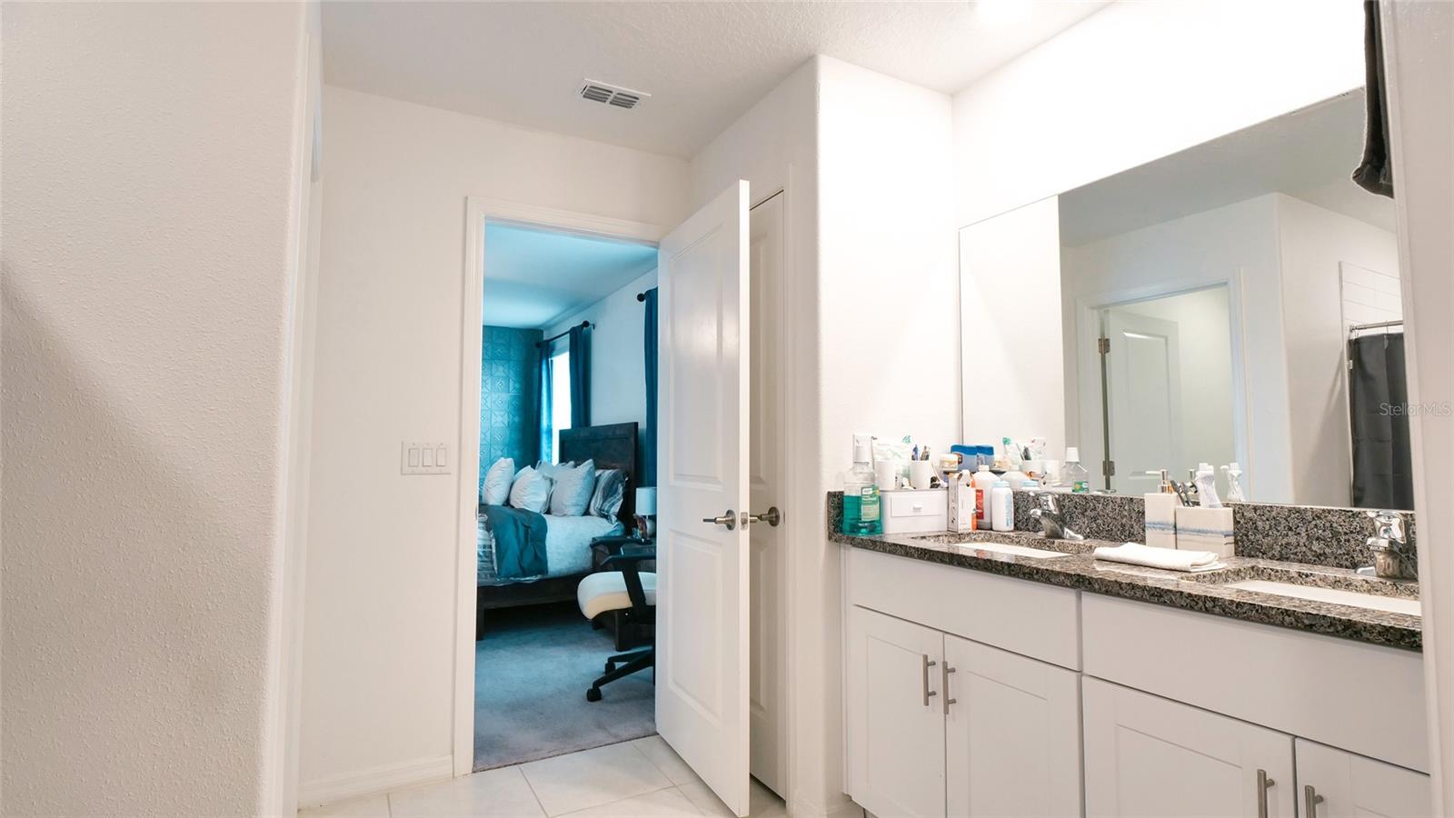 6300 BEVERLY HILLS DR, ZEPHYRHILLS, FL, 33541