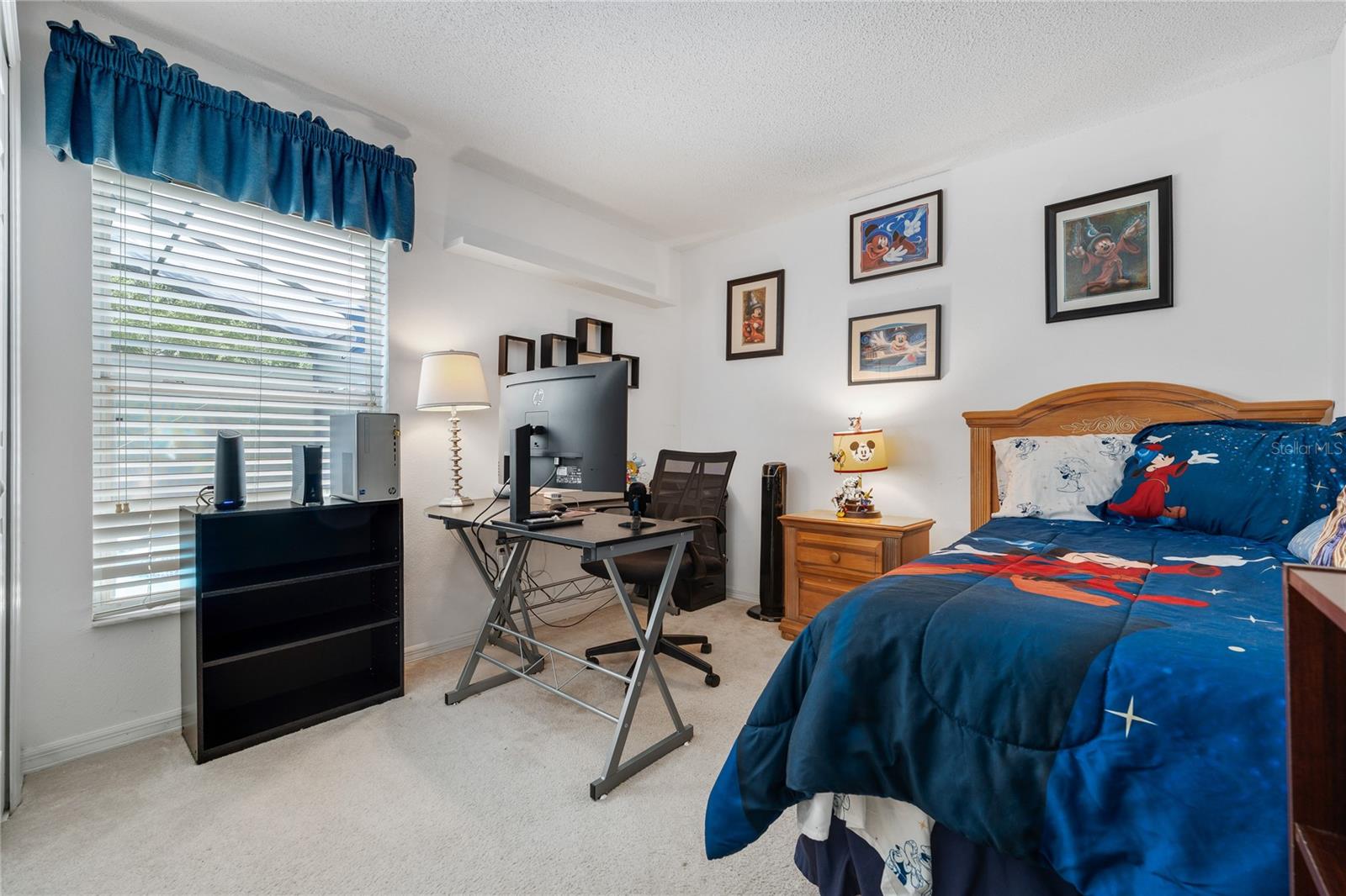 1045 LAKE BERKLEY DR E, KISSIMMEE, FL, 34746