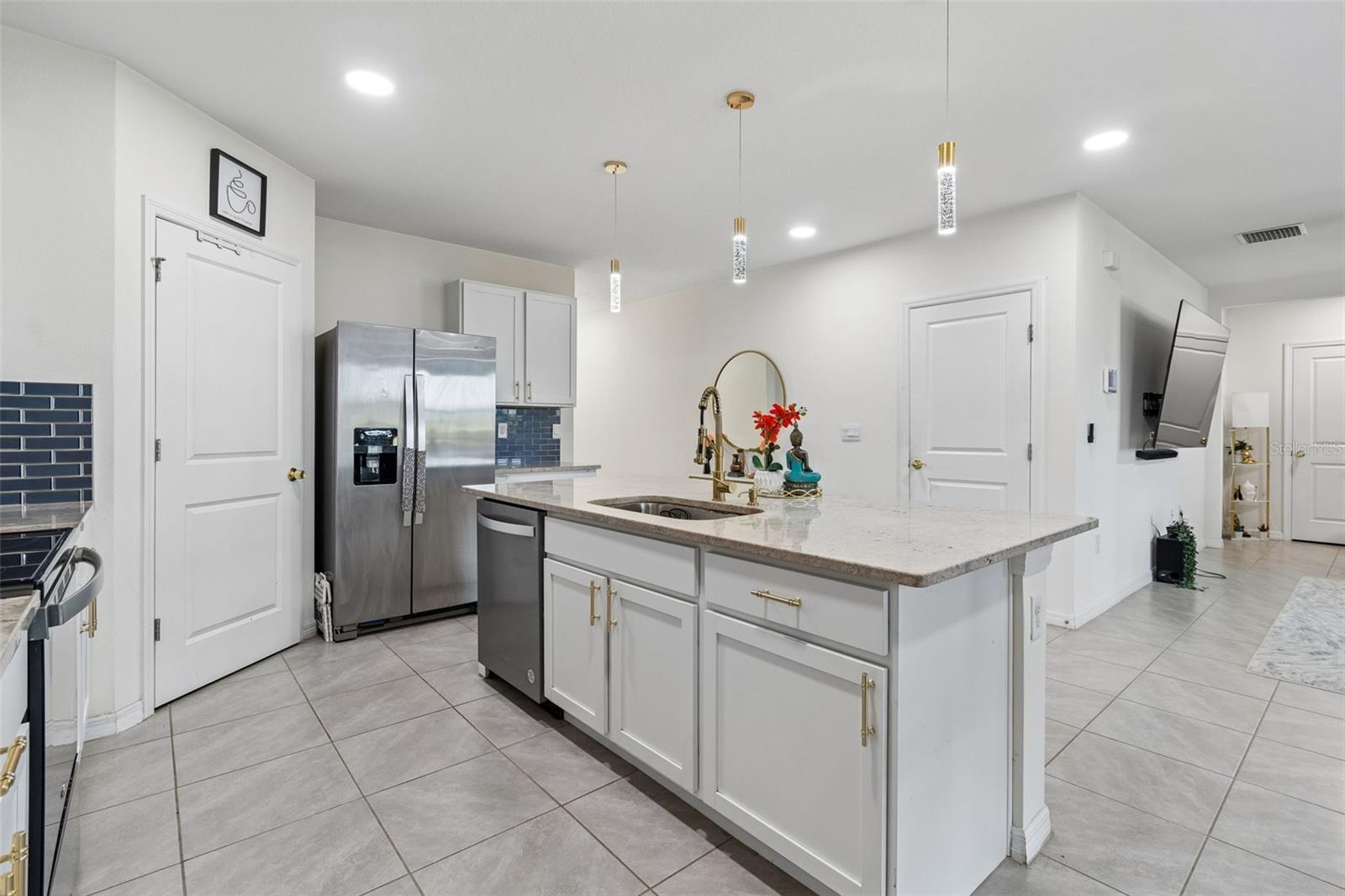 2814 COMMON FIG RUN, WESLEY CHAPEL, FL, 33543