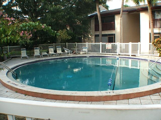 3836 N LAKE DR #119, TAMPA, FL, 33614