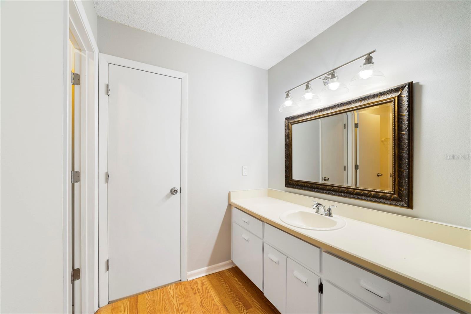 1002 GWYN CIR, OVIEDO, FL, 32765