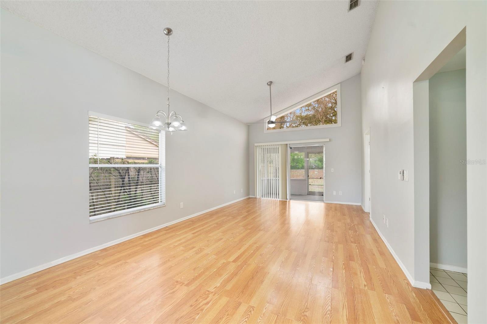 1002 GWYN CIR, OVIEDO, FL, 32765