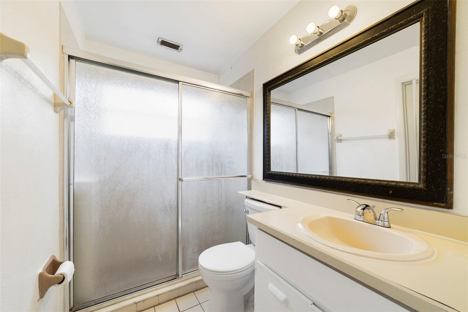 1002 GWYN CIR, OVIEDO, FL, 32765