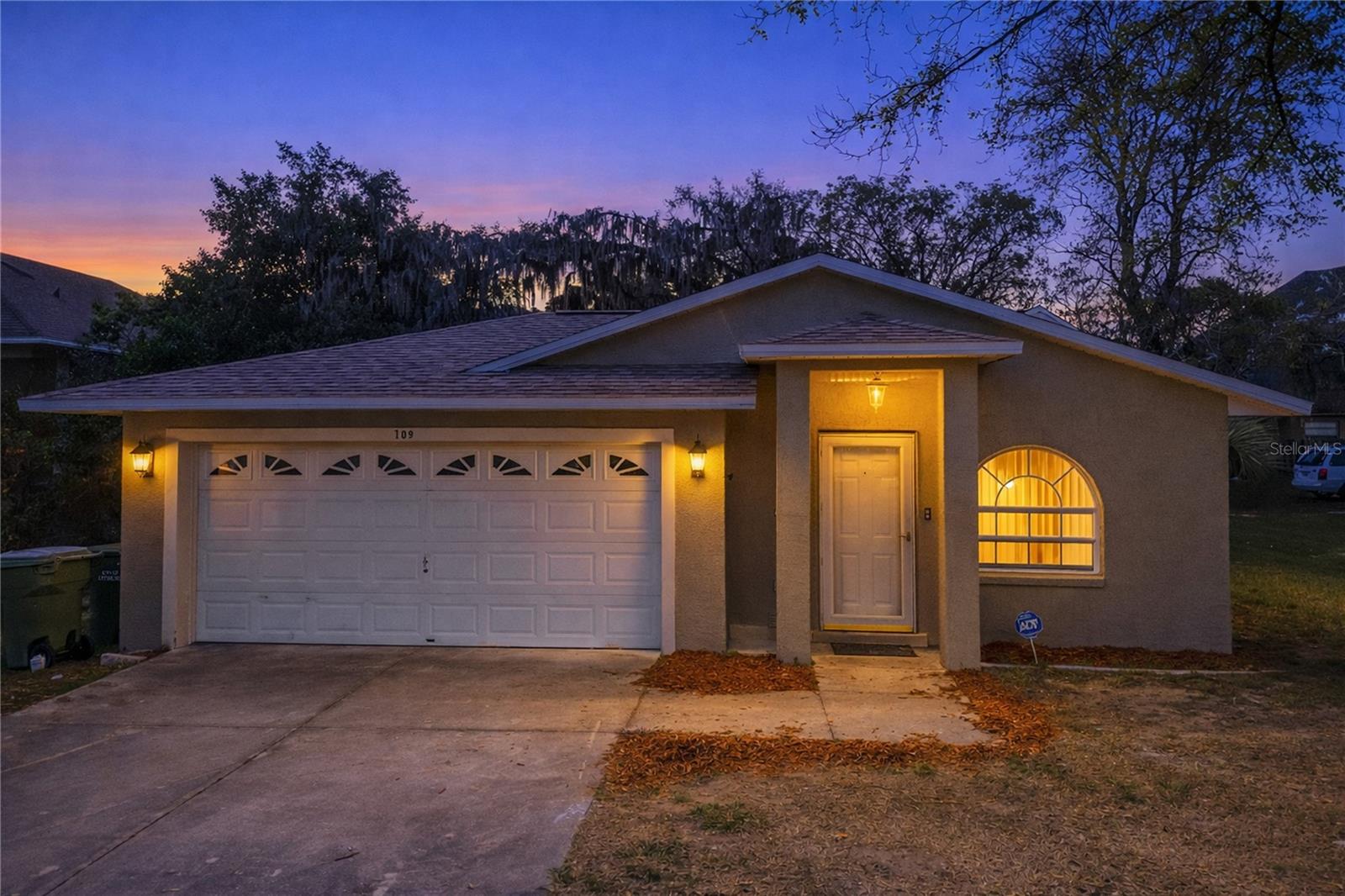 109 N FAULKNER AVE, LEESBURG, FL, 34748