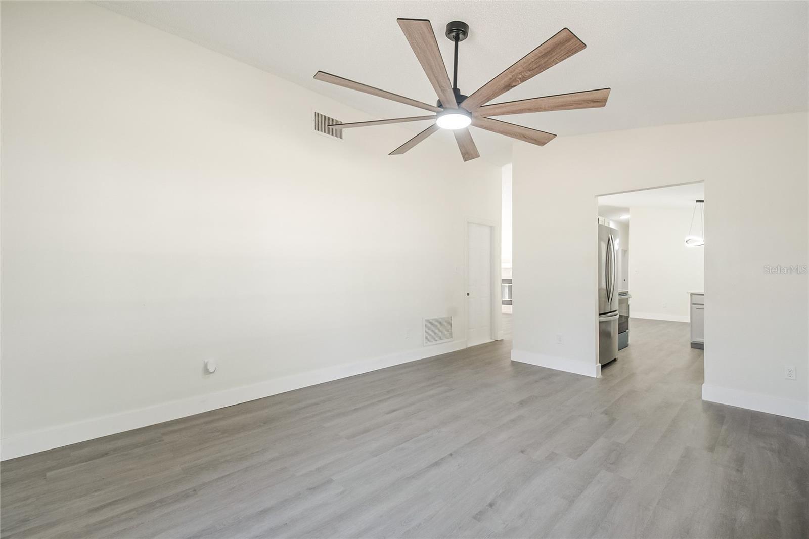 109 N FAULKNER AVE, LEESBURG, FL, 34748