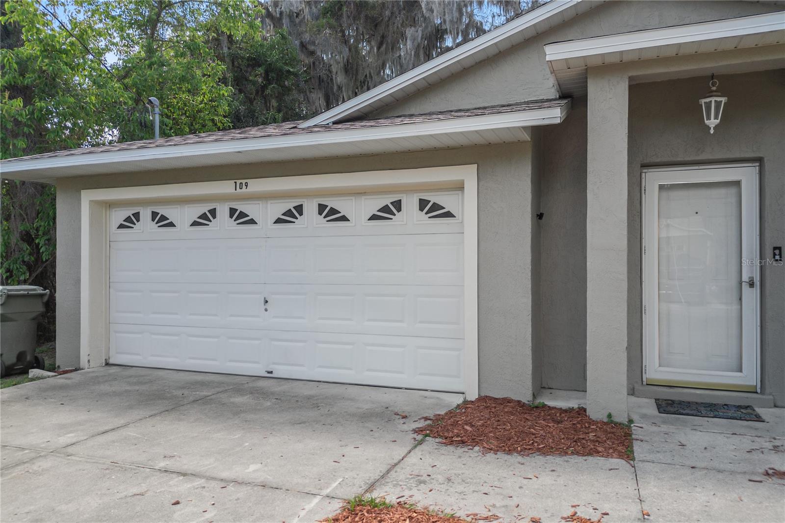 109 N FAULKNER AVE, LEESBURG, FL, 34748