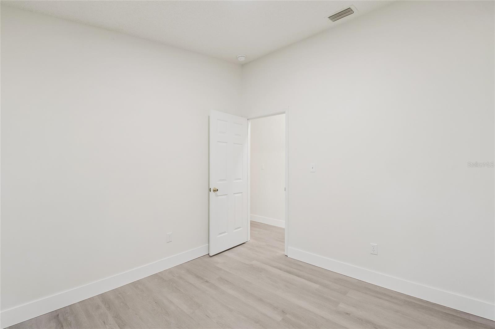 109 N FAULKNER AVE, LEESBURG, FL, 34748