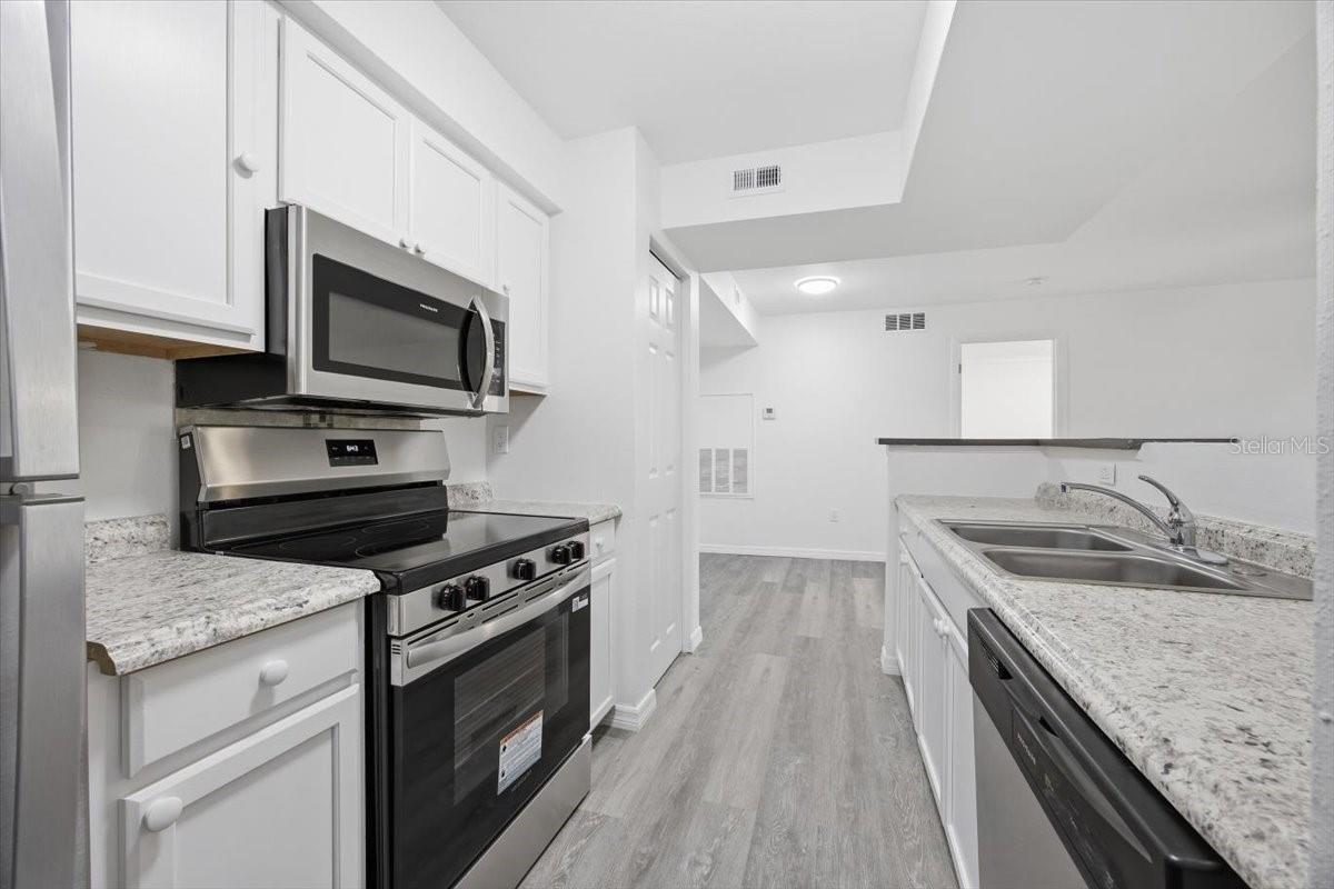 3028 PARKWAY BLVD #207, KISSIMMEE, FL, 34747