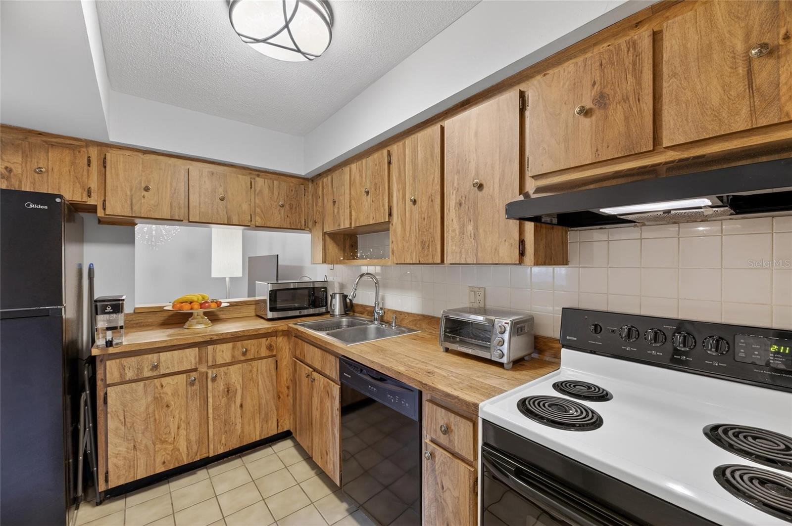 1879 LICHEN LN #B, CLEARWATER, FL, 33760