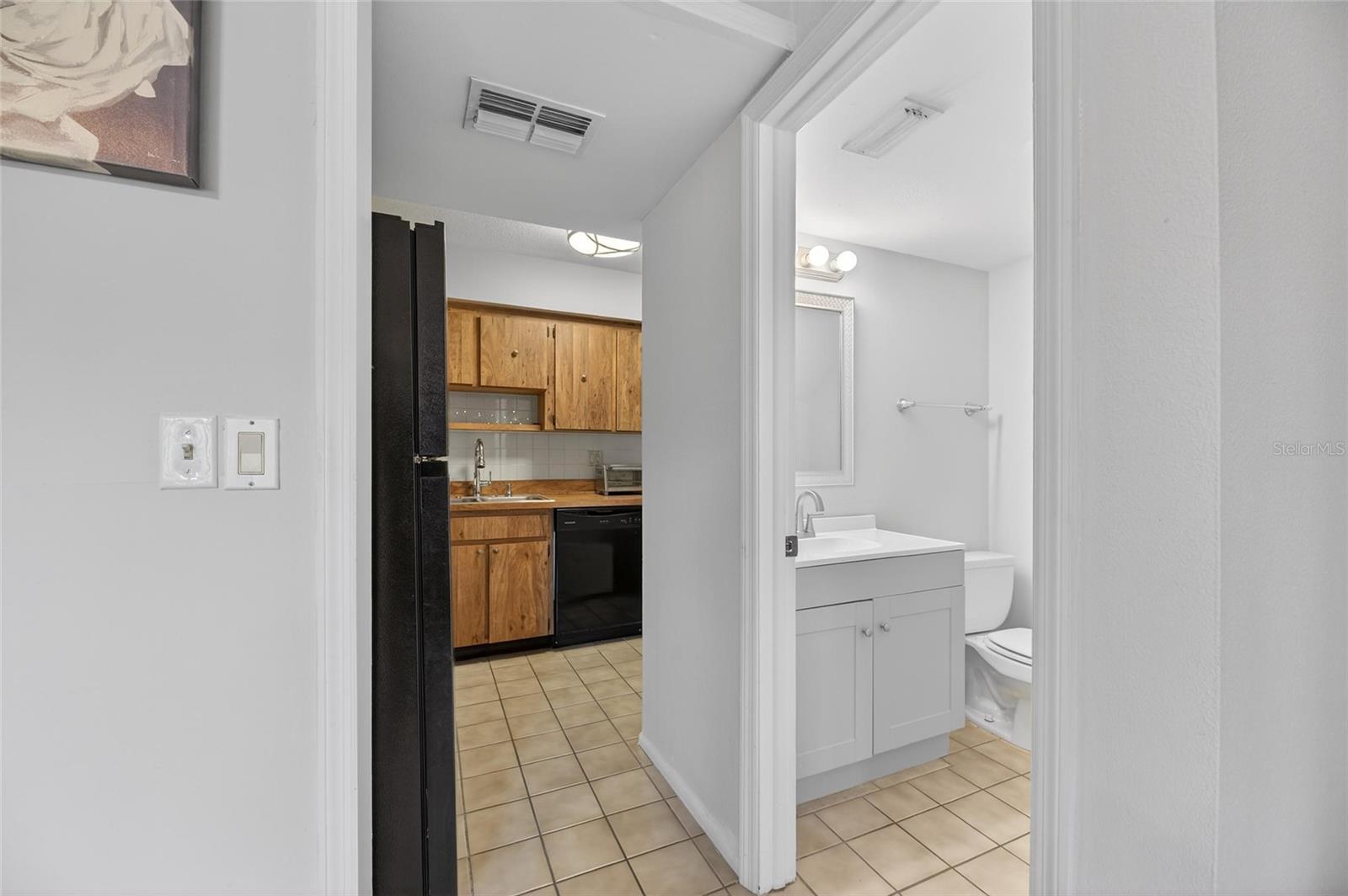 1879 LICHEN LN #B, CLEARWATER, FL, 33760