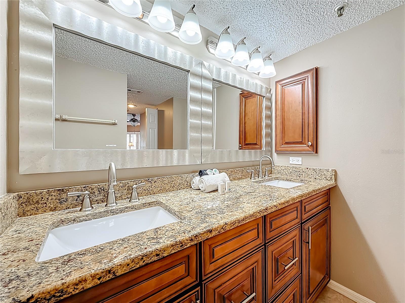 18400 GULF BLVD #1312, INDIAN SHORES, FL, 33785